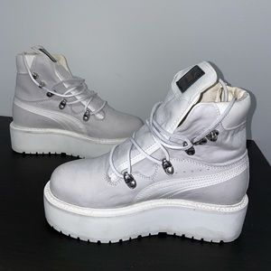 PUMA X FENTY - White Suede Platform Boot - Size 6